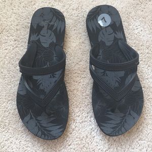 Sanuk flip flops
